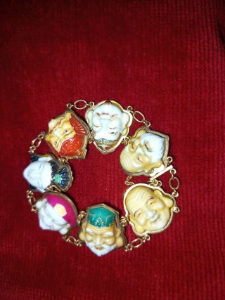 Pulsera oro y porcelana 3.800€ escucho ofertas