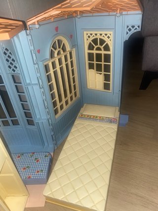 Casa de muñecas plegable