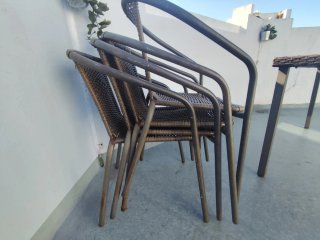 Conjunto terraza grande: Mesa cristal + 5 sillas
