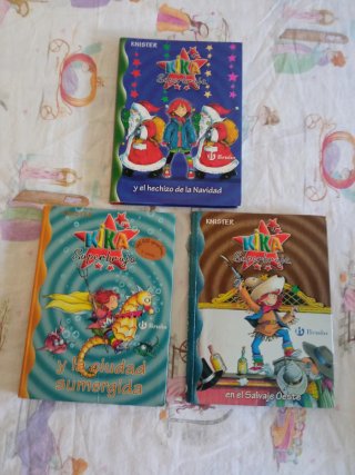 Tres libros de Kika Superbruja