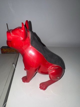 Altavoz Perro Rojo Gafas Sol