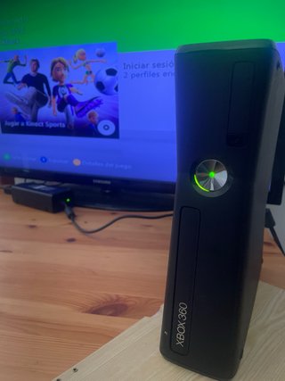 Xbox 360+3 juegos +Microsoft Points +Sensor Kinect
