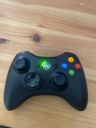 Xbox 360+3 juegos +Microsoft Points +Sensor Kinect