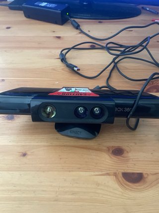 Xbox 360+3 juegos +Microsoft Points +Sensor Kinect