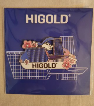 Pin HIGOLD con diseño de barco y flores