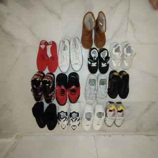 Zapatillas deportivas rojas y blancas vendo lote
