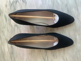 Zapatos de ceremonianegros de raso. Usados una vez