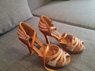 Zapatos para bailar salsa de la marca Gautiers