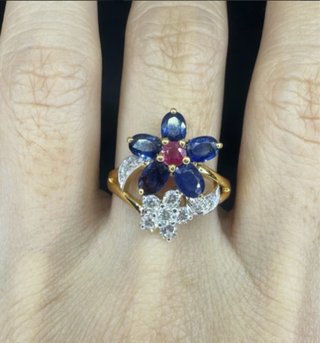 Anillo Flor Zafiros y Diamantes Naturales