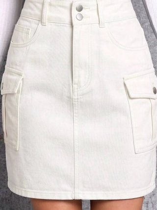 Falda vaquera blanca con bolsillos