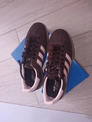 Zapatillas Adidas Spezial Marrones y Rosas