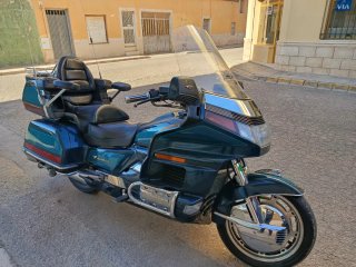 Honda Gold Wing touring moto