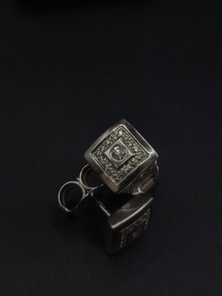 Pendientes de Oro con Diamantes 18K 4.70GR