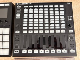 Native Instruments Maschine MK3 + Jam.
