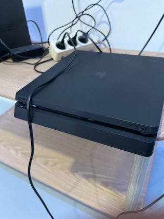 Consola PS4 Slim 1TB Negra