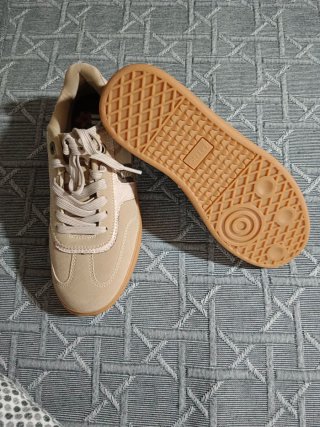 Zapatillas Mustang Mujer Beige/dorado Nuevas