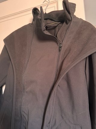 Abrigo porteo softshell Lennylamb negro Premium