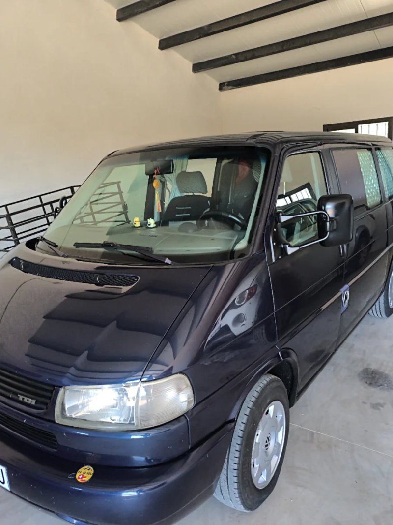 Volkswagen Multivan 1997 - foto 1