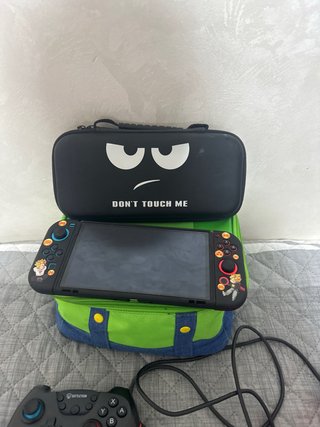Nintendo Switch con accesorios