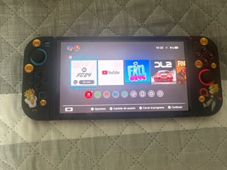 Nintendo Switch con accesorios
