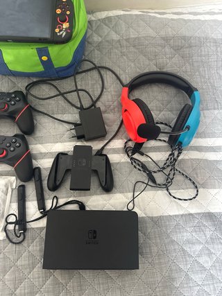Nintendo Switch con accesorios