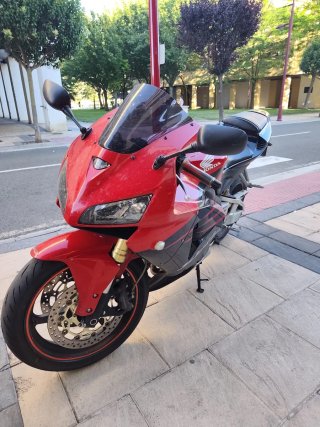 Honda CBR RR 2006 Roja y Negra