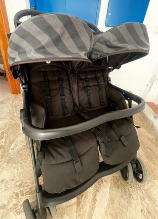 Silla Ligera de paseo gemelar Joie