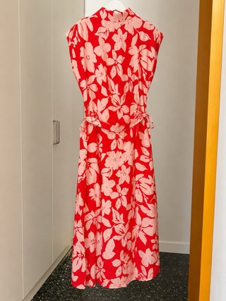 Vestido Mango floral rojo y rosa