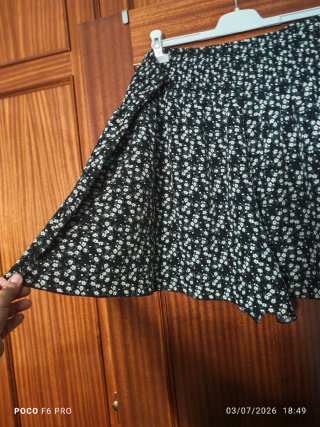 Shorts mujer talla grande estampado floral.