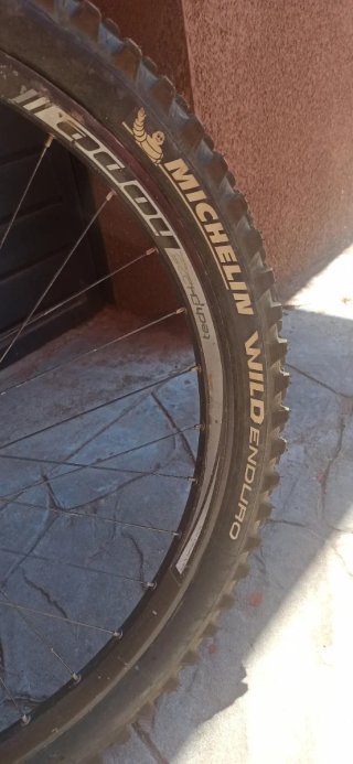 Bicicleta DH Scott Gambler 720