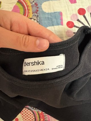 Pack 2 Tops Bershka Negro y Gris