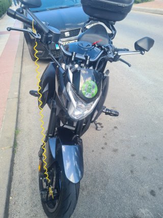 Zontes 125cc Negra y Amarilla