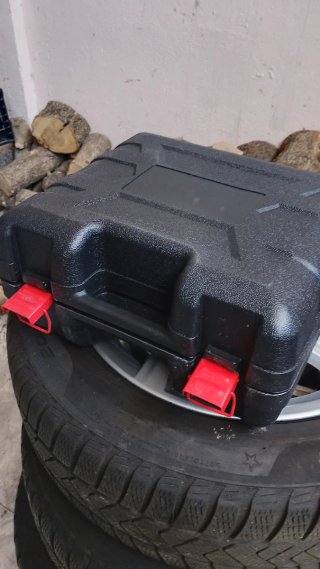 Elevador hidráulico para coche con maletín