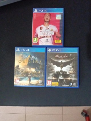 Lote 3 Juegos PS4: FIFA 20, Batman y Assassin's‼️