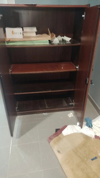 Mesa de oficina madera marrón