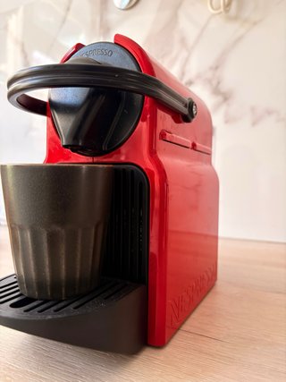 Cafetera Krups Nespresso Roja