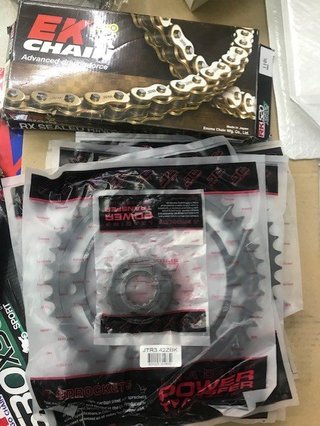 Kit Cadena Corona Piñón EK Chain BMW F 800 GS