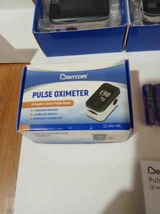 Set 4 Saturimetri Pulsossimetri da Dito