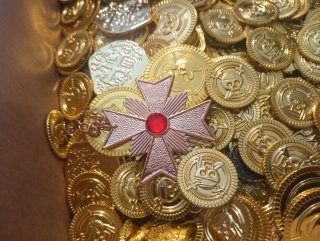 Lote Pirata: Armas, Monedas y Joyas