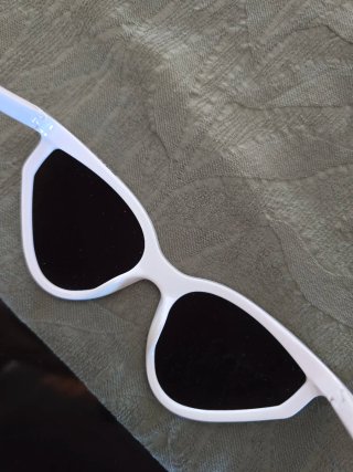 Occhiali Balenciaga bianchi
