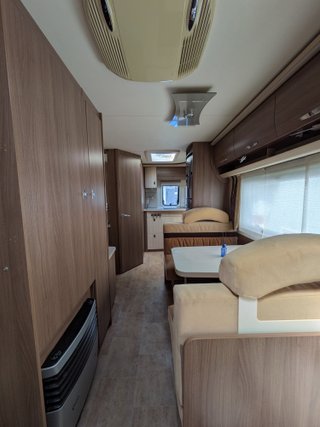 Caravana Bürstner Averso Top 2014
