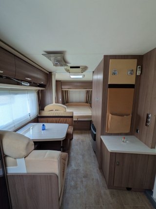 Caravana Bürstner Averso Top 2014