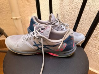 Zapatillas Asics Padel Grises y Rosas