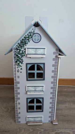 Casa de muñecas Lidl de madera