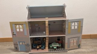 Casa de muñecas Lidl de madera