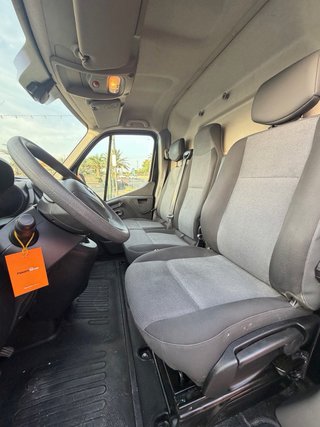 Nissan NV400 L3H3