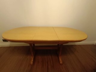 Mesa extensible de madera