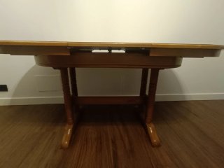 Mesa extensible de madera