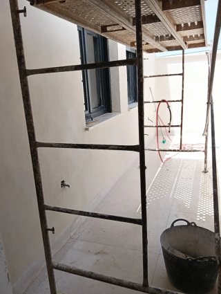 Se hacen fachadas de frotasaso