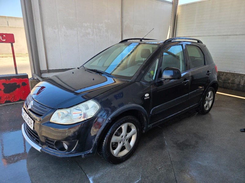 Suzuki Ignis 2008 4X4 - foto 1